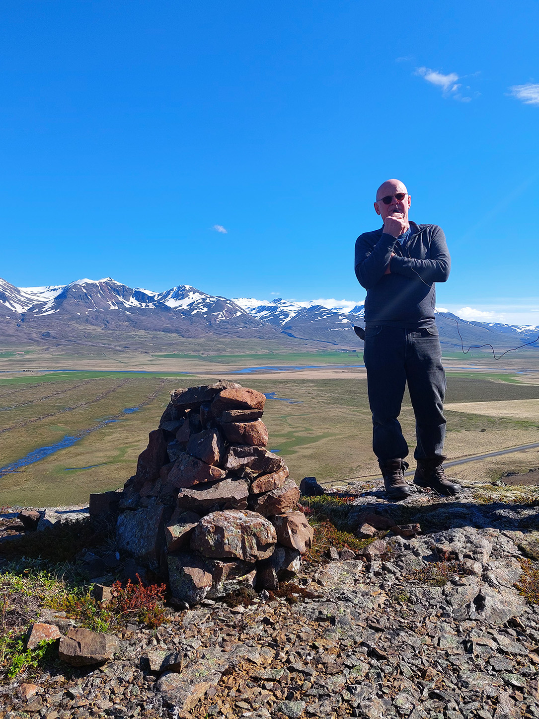 Björn Halldórsson segir frá endurheimt votlendis og nytjaskógrækt. Ljósmynd: Guðríður Baldvinsdóttir Björn Halldórsson segir frá endurheimt votlendis og nytjaskógrækt. Ljósmynd: Guðríður Baldvinsdóttir
