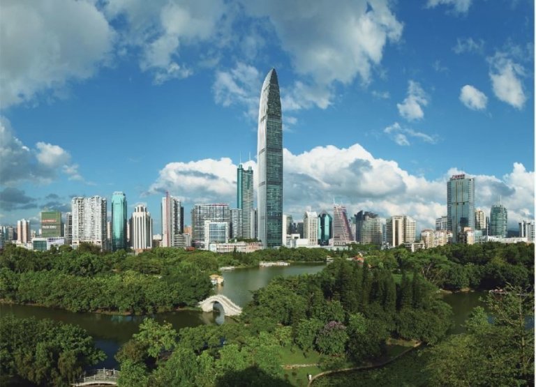 Í borgarlandi Shenzhen-borgar eru 69.000 hektarar skóglendis og 911 almenningsgarðar. Mynd: IFCC2016.