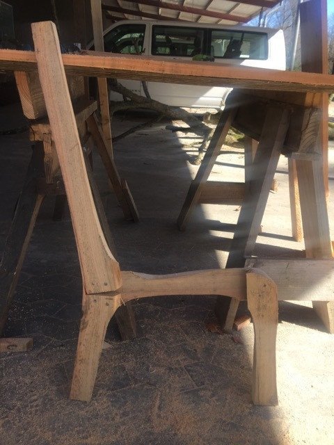 Mikið þurfti að máta, saga til og pússa svo allt félli rétt og loks var öllu raðað saman.