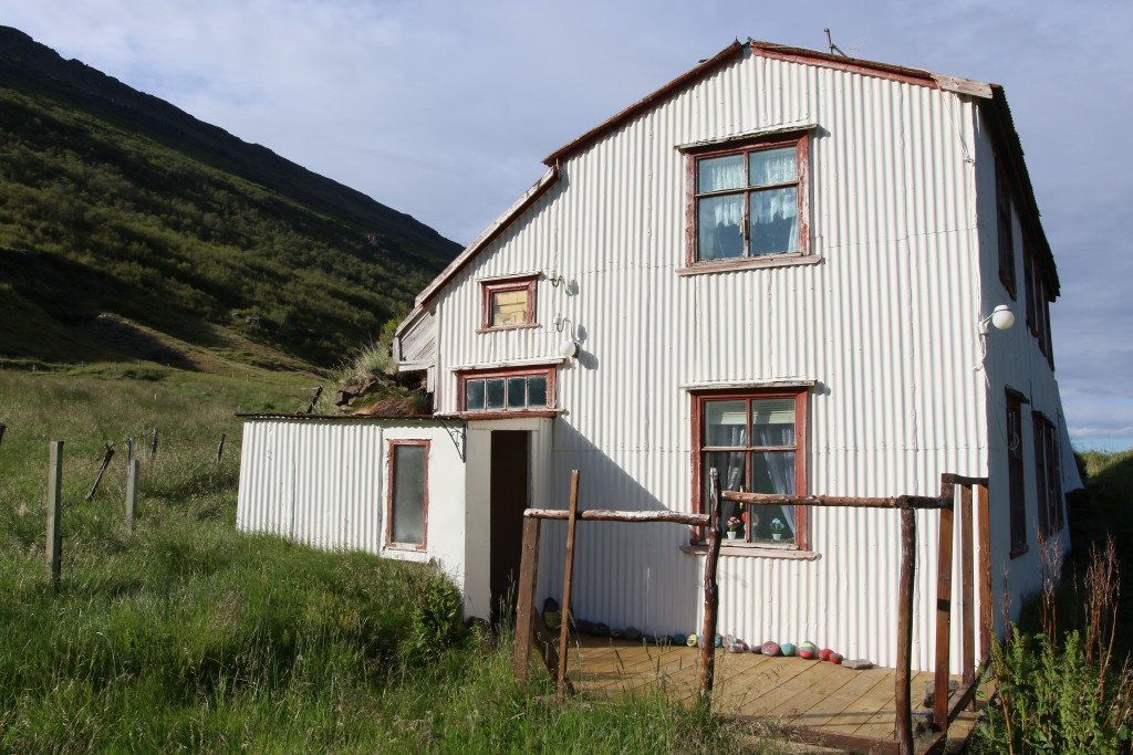 Gamla íbúðarhúsið á Arnaldsstöðum er ekki í eigu eða umsjón Skógræktarinnar. Ljósmynd: Pétur Halldórsson