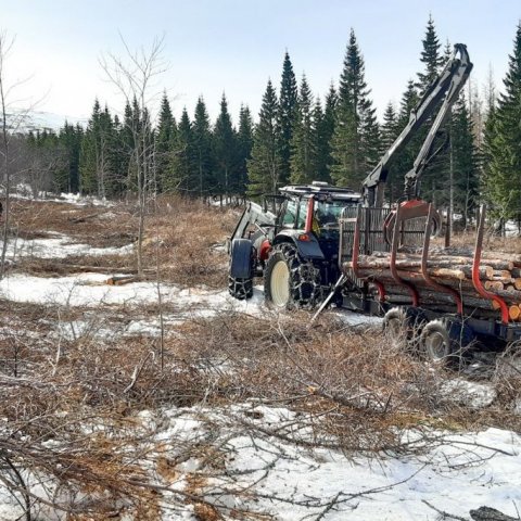 Útkeyrsluvagninn kominn á svæðið
