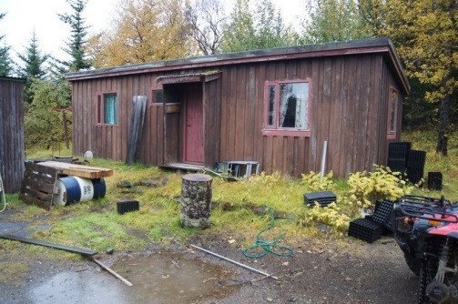 Lóþræll eins og húsið leit út haustið 2013