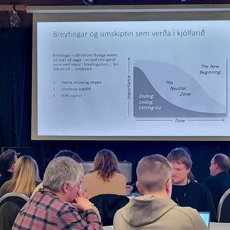 Ragnhildur Vigfúsdóttir var með hópefli á fyrri degi fundarins. Ljósmynd: Hreinn Óskarsson