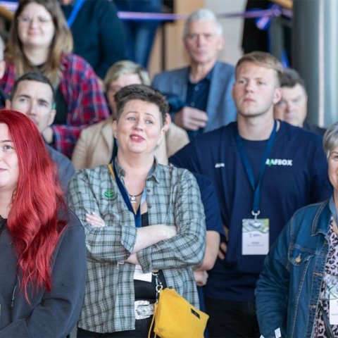 Harpa Dís í hópi fleiri þátttakenda við opnun sýningarinnar.  Ljósmynd: Pétur Halldórsson