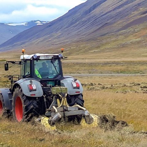 Jarðvinnsla með TTS-herfi. Ljósmynd: Bergsveinn Þórsson