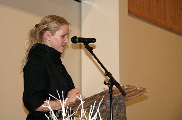 Katrín Júlíusdóttir, iðnaðarráðherra