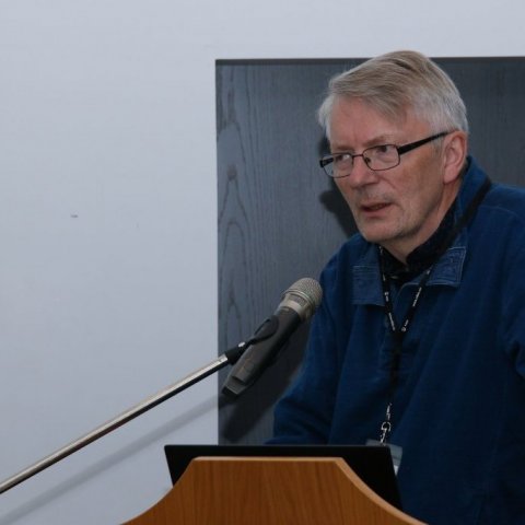 Guðmundur Halldórsson skordýrafræðingur flytur erindi sitt. Ljósmynd: Pétur Halldórsson