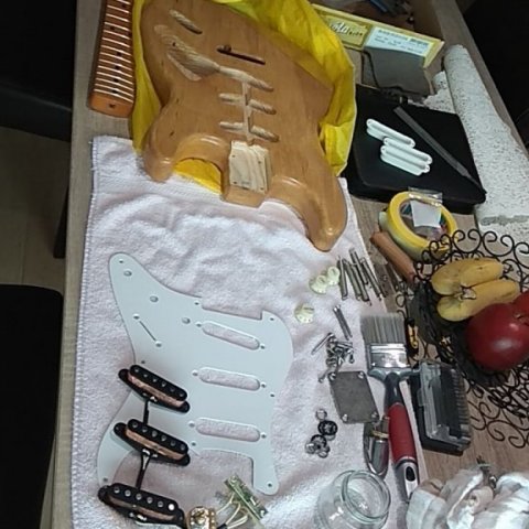 Allir hlutirnir í gítarinn