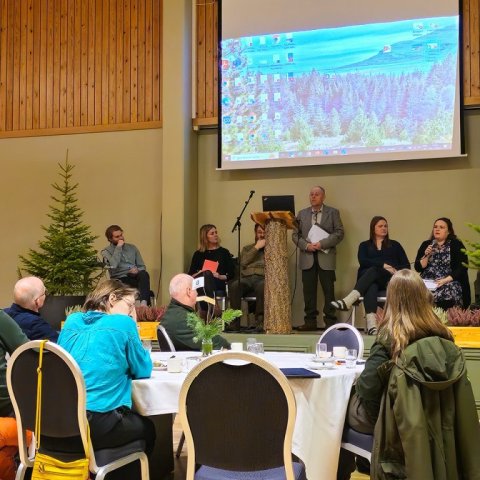 Eftir erindin voru pallborðsumræður. Ljósmynd: Pétur Halldórsson