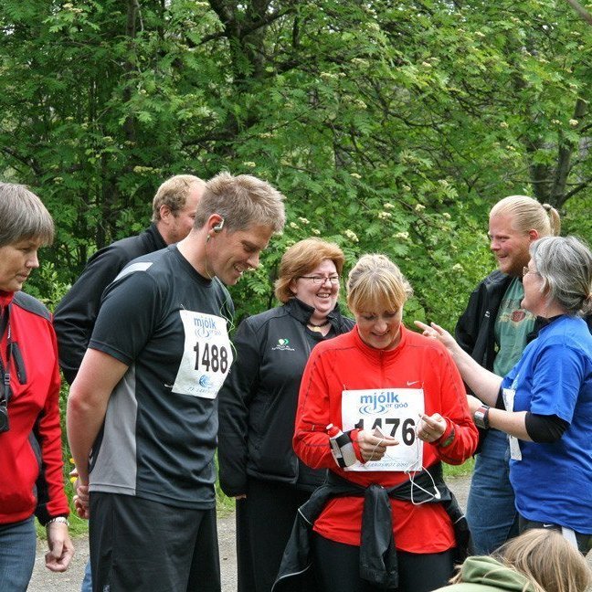 Hlauparar undirbúa átökin.