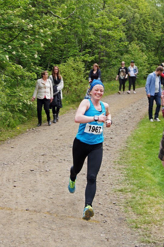 Komið í mark í Skógarhlaupinu.