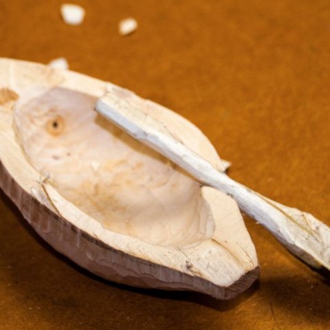 Saltbátur úr víði og ár úr birki. Ljósmynd: Ólafur Oddsson