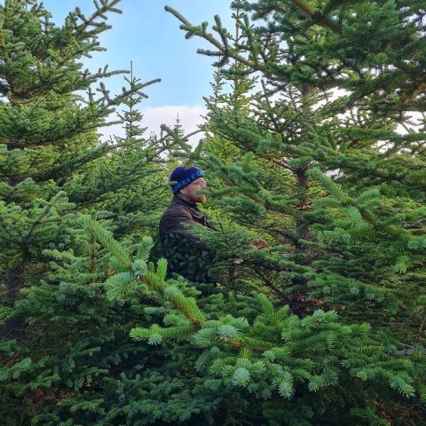 Kristján skráir mæliniðurstöður. Ljósmynd: Valdimar Reynisson