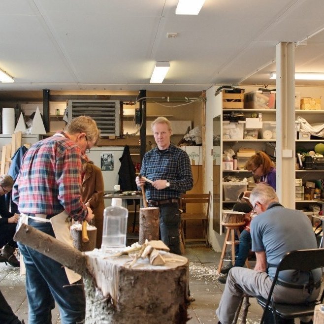 Skapandi athafnasemi í þögn.. Ljósmynd: Ólafur Oddsson