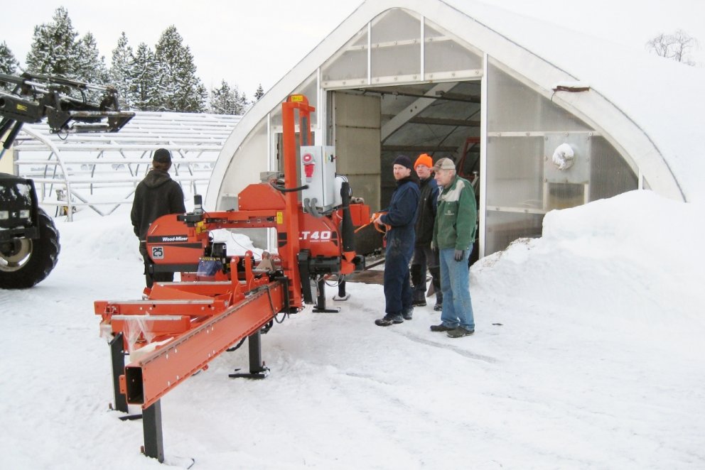 Vaglamenn skipuleggja hvernig koma skuli söginni inn.