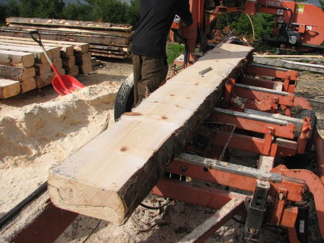 Flett í brúargólf