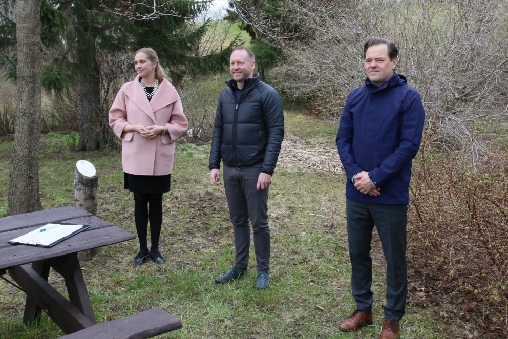 Ásthildur Sturludóttir, bæjarstjóri á Akureyri, Guðundur Ingi Guðbrandsson, umhverfis- og auðlindará…