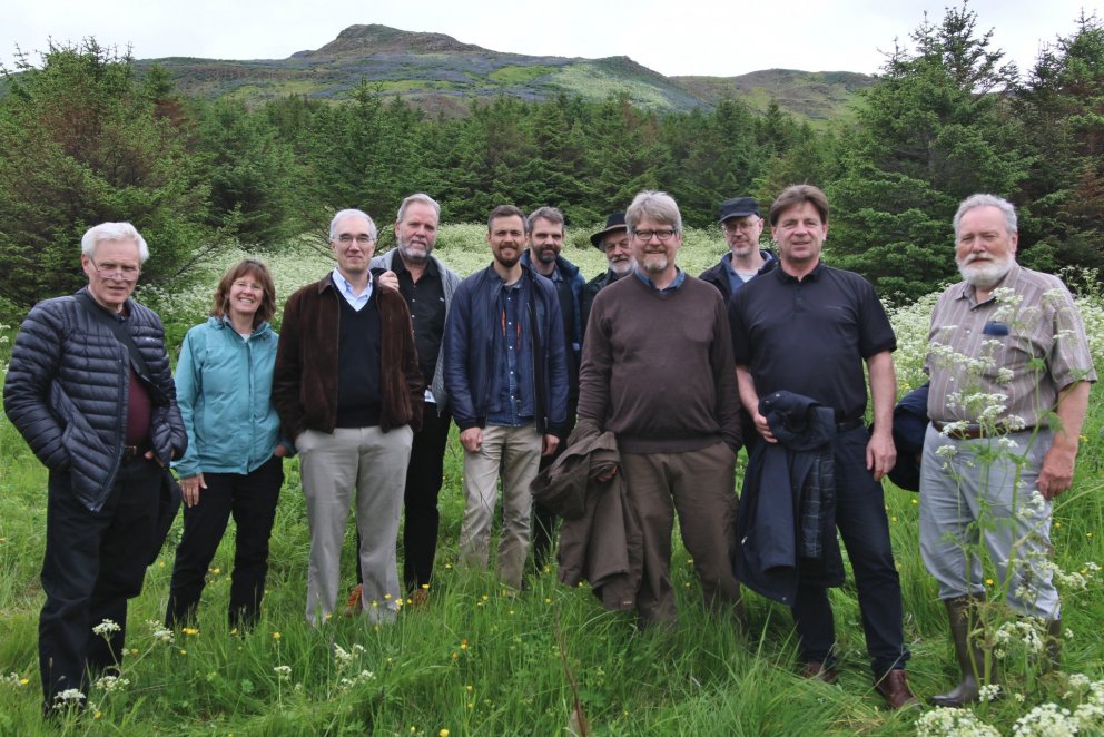 Í tengslum við kynningarfundinn var farið í vettvangsferð á svæðið í landi Mógilsár þar sem arboreti…
