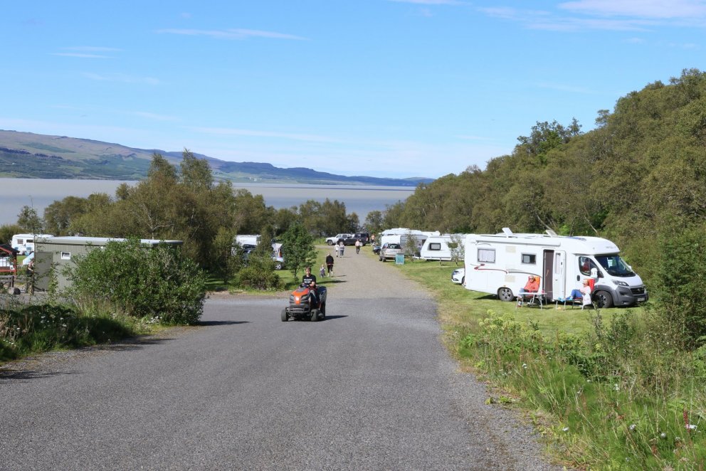 Hitinn hefur lokkað marga í Hallormsstaðaskóg undanfarnar vikur og virðist ekkert lát ætla að verða …