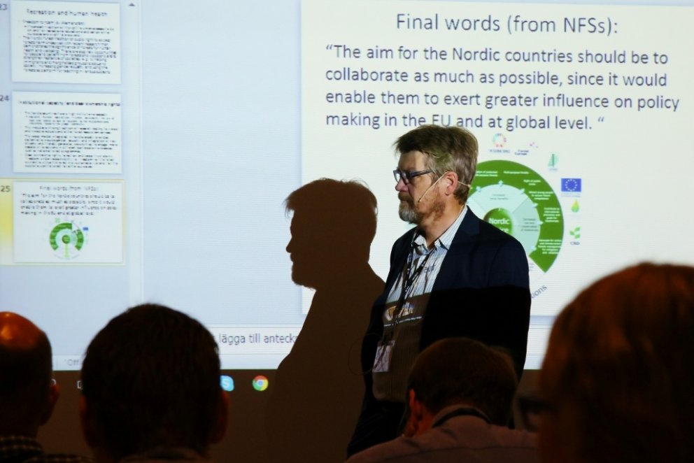 Aðalsteinn Sigurgeirsson, fagmálastjóri Skógræktarinnar, greindi frá vegvísi norrænu ráðherranefndar…