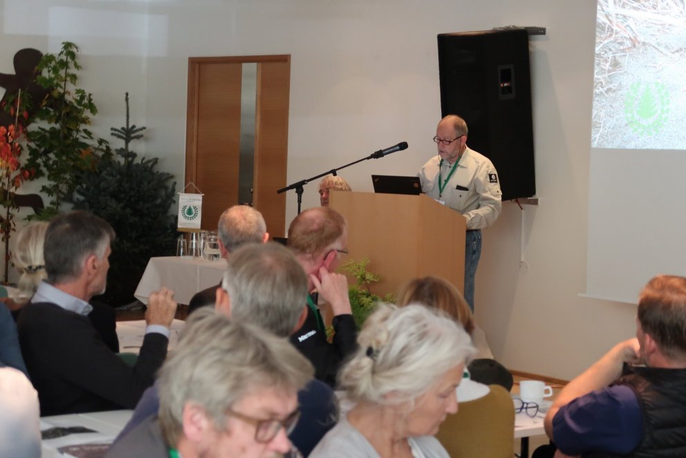 Skógræktarstjóri flytur ávarp sitt á aðalfundi Skógræktarfélags Íslands 2019 í Kópavogi. Ljósmynd: R…