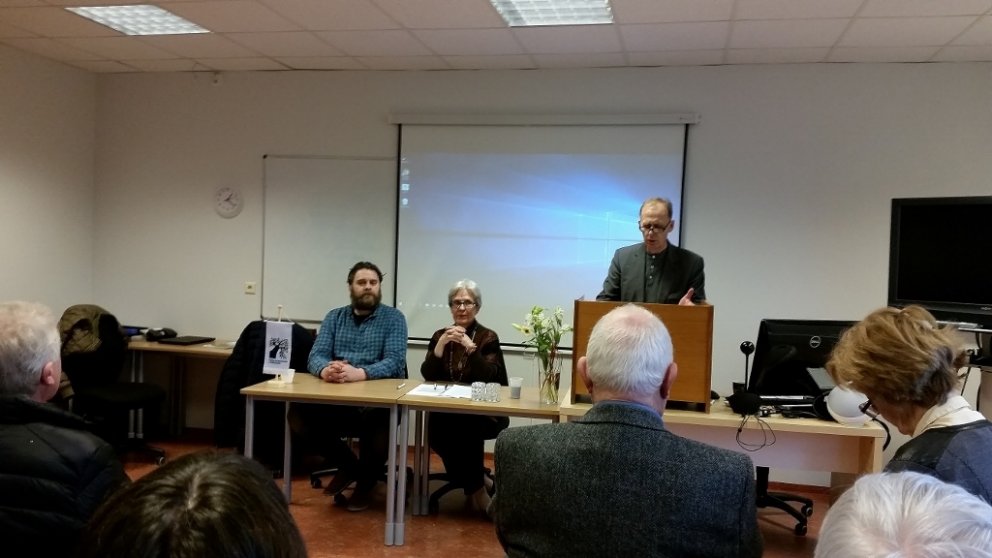 Björn Bjarndal Jónsson, verkefnisstjóri úrvinnslu- og markaðsmála hjá Skógræktinni, talar hér á fund…