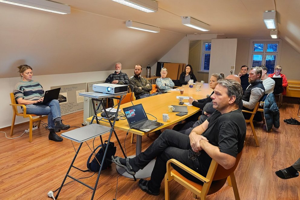 Brynjar Skúlason flytur erindi sitt á fundinum. Ljósmynd: Pétur Halldórsson