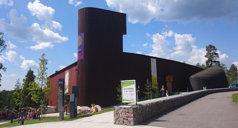 Bygging Haltia-náttúrumiðstöðvarinnar í Espoo, nágrannaborg Helsinki.