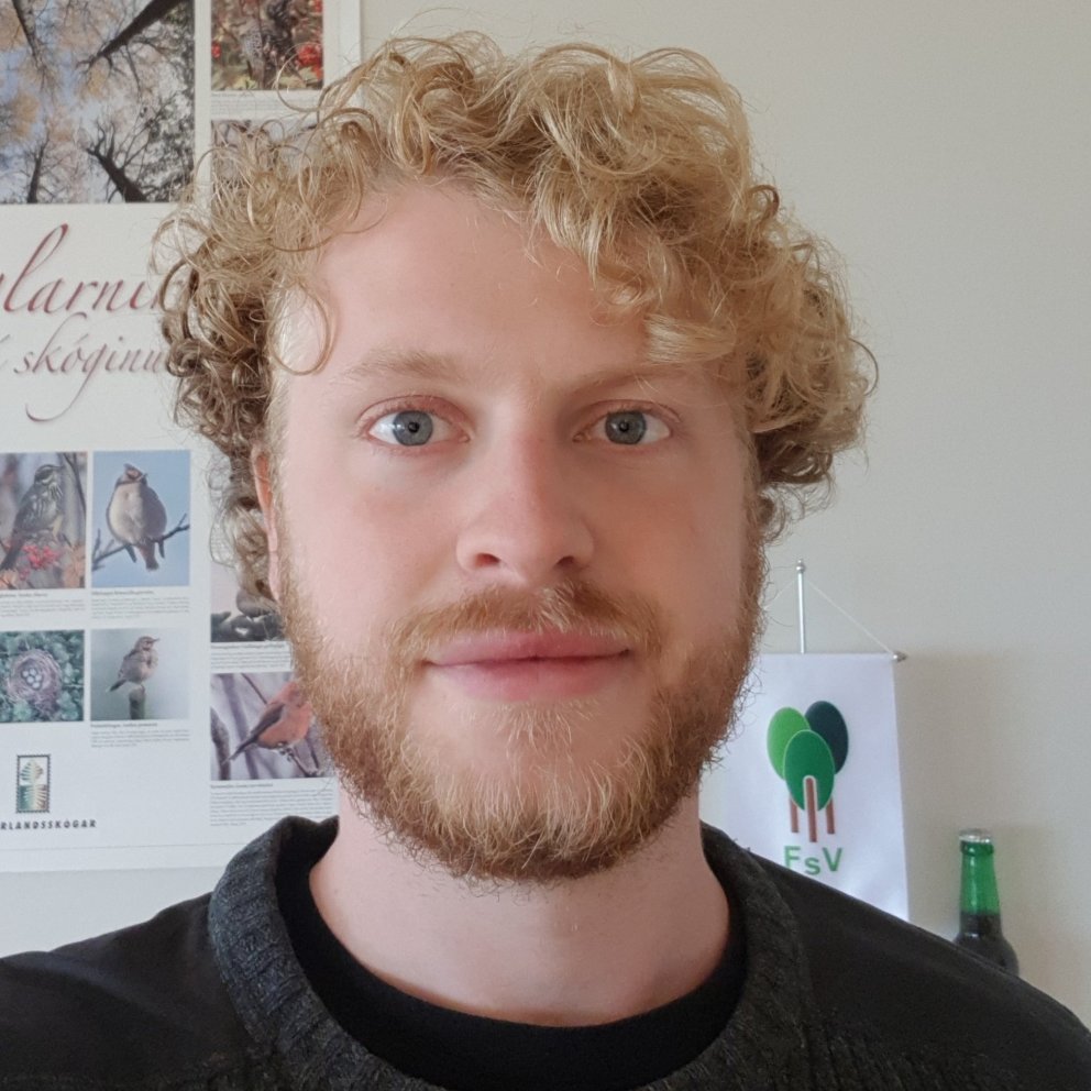 Öllum er velkomið að fylgjast með meistaravörn Ellerts Arnars Maríssonar sem fer fram í Landbúnaðarh…