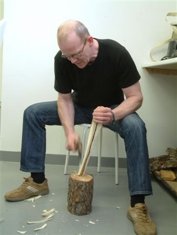 Byltingaráhöld tálguð