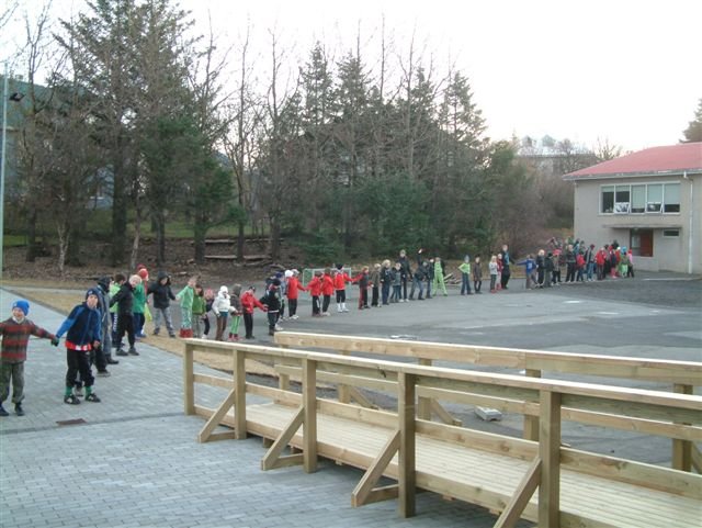 Skjaldborg um Langholtsskóla