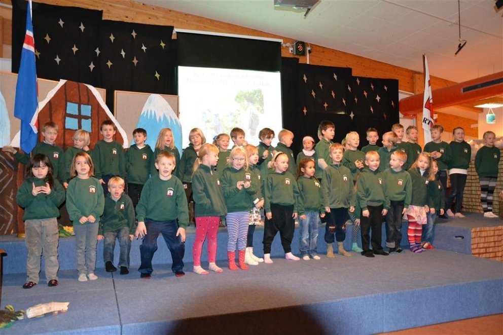 Myndir frá afhendingu viðurkenningar