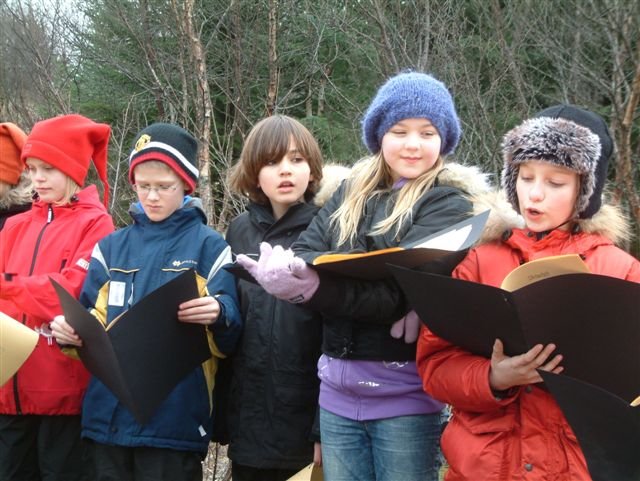 Kynslóðir mætast í 
grenndarskógi