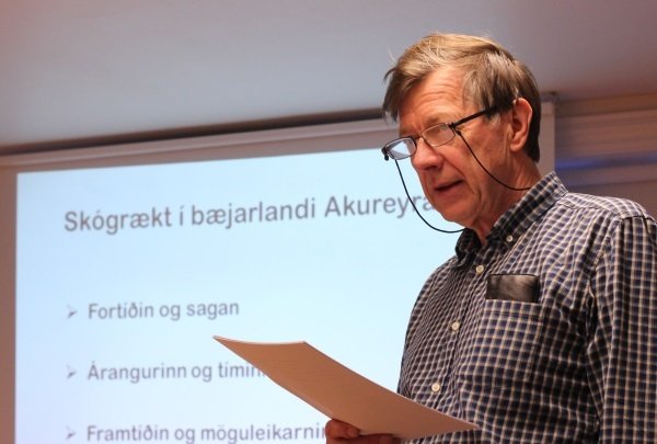 Ein og hálf milljón trjáplantna