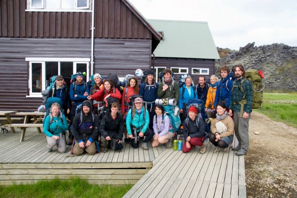 Lengsta dvöl sjálfboðaliðahópanna er sex vikur. Þessir hópar fá þó einnar viku frí um miðbik dvalari…