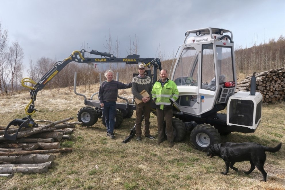 Vaxandi þörf er fyrir hentug tæki til skógarumhirðu og skógarnytja hérlendis. Í ungum skógum getur v…
