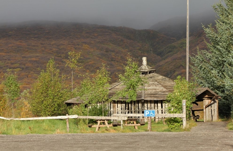 Ýmiss konar aðstaða er fyrir gesti skógarins í Haukadal, t.d. stígur sem sérstaklega er gerður fyrir&hellip;