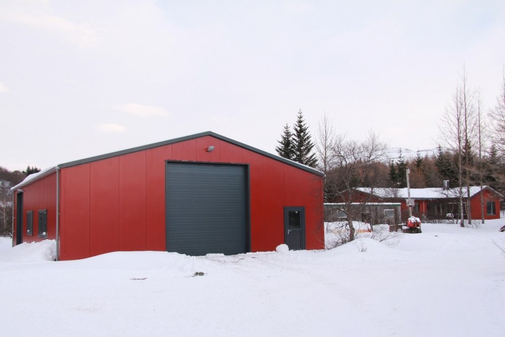 <em>Nýja skemman tilbúin í janúar 2015.</em>