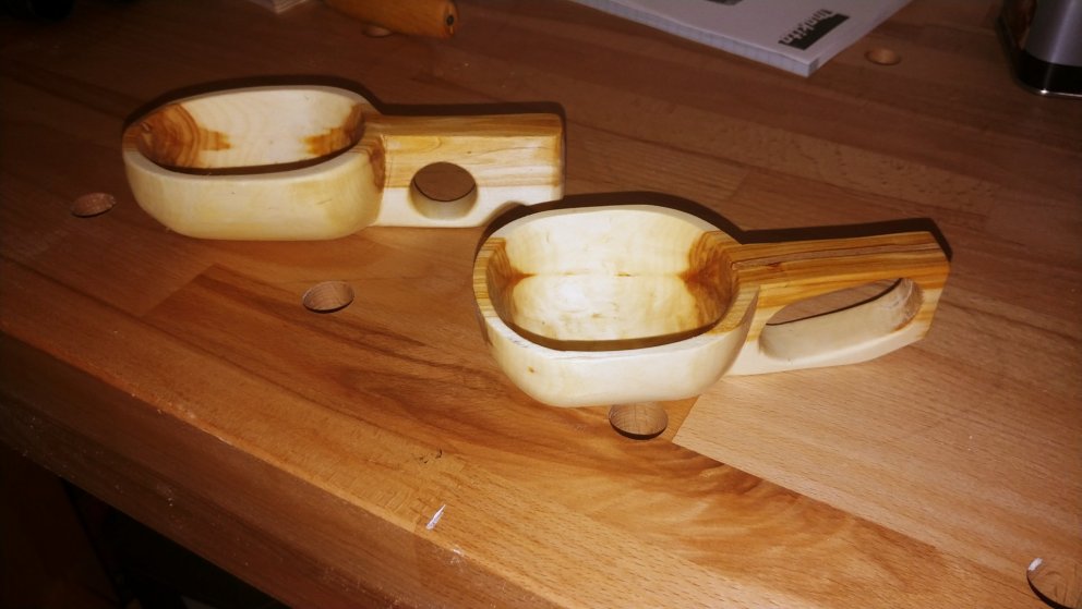 Kvistalausir útivistarbollar úr alaskavíði eftir Sigurgeir Sigurðsson, kennara á Akranesi